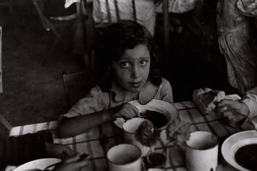 *Fotografía de portada: Niños atendidos en los comedores de Auxilio Social, de Gil del Espinar (BIBLIOTECA NACIONAL DE ESPAÑA)